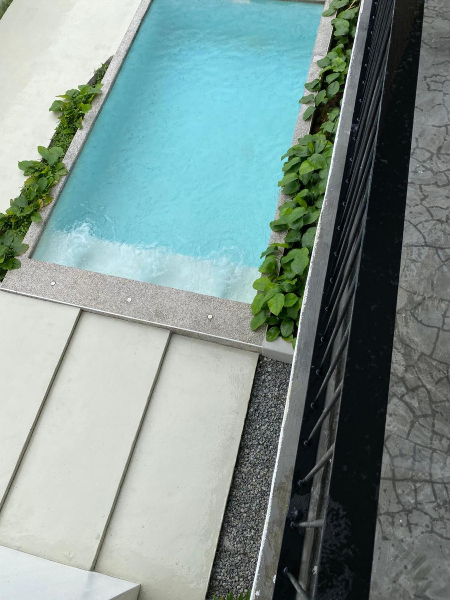 24 Alley Villa